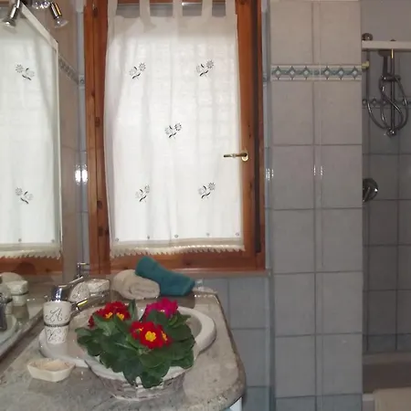 Alojamento de Acomodação e Pequeno-almoço Casa Di Irene Sássari
